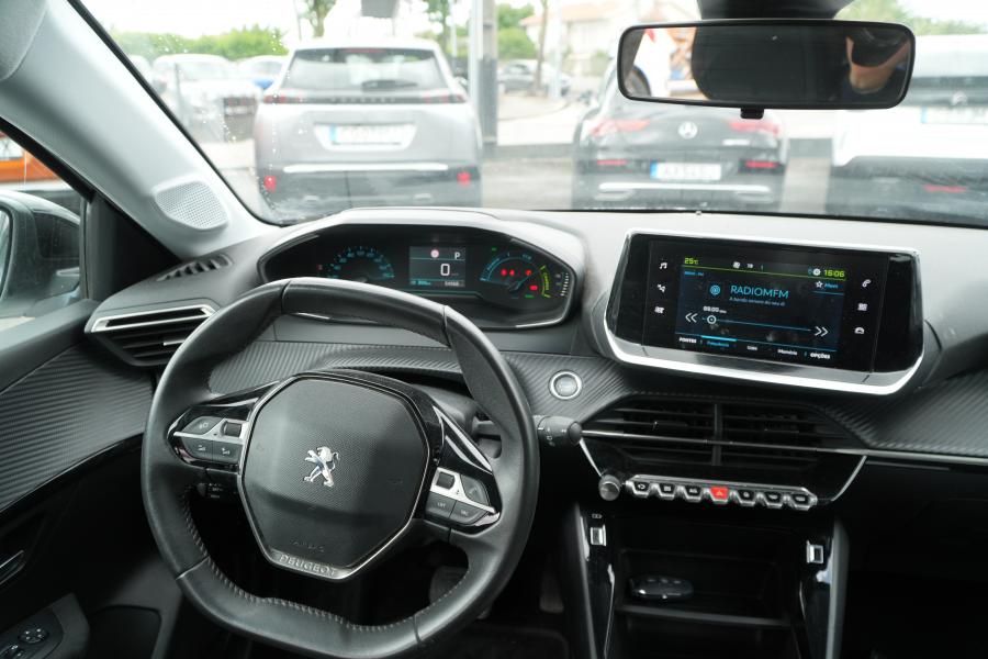 peugeot-e-208-2023-eletrico-0cc