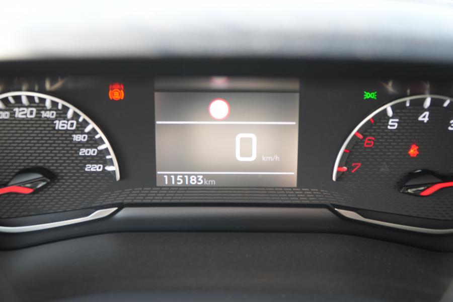 peugeot-2008-2020-gasolina-1199cc