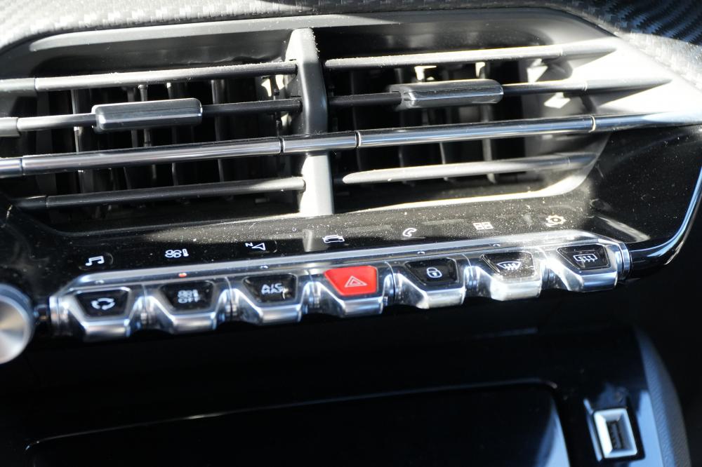 peugeot-2008-2022-gasolina-1199cc