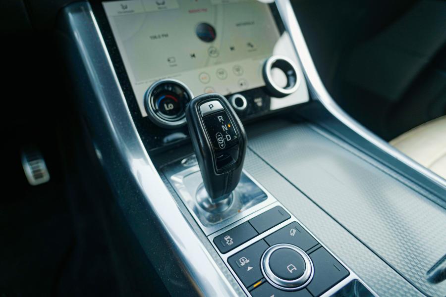 land-rover-range-rover-sport-2019-diesel-2993cc