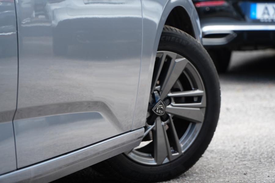 peugeot-308-2022-gasolina-1199cc
