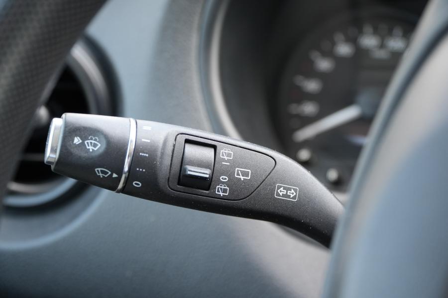 mercedes-benz-vito-tourer-2019-diesel-1749cc