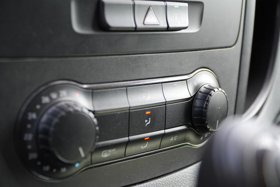 mercedes-benz-vito-tourer-2019-diesel-1749cc