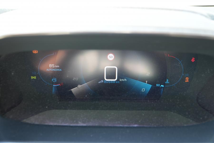 peugeot-2008-2021-gasolina-1199cc