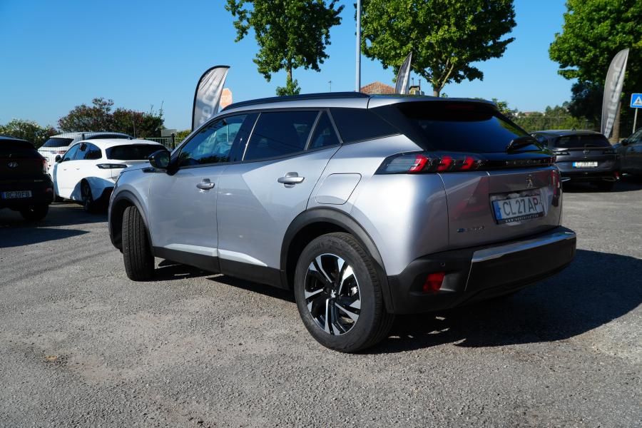 peugeot-e-2008-2023-eletrico-0cc
