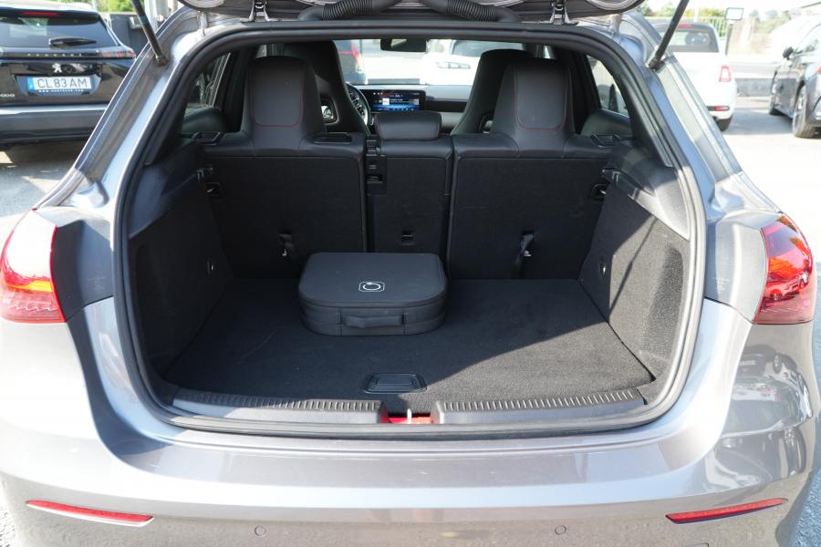 mercedes-benz-classe-a-2024-hibrido-a-gasolina-1332cc