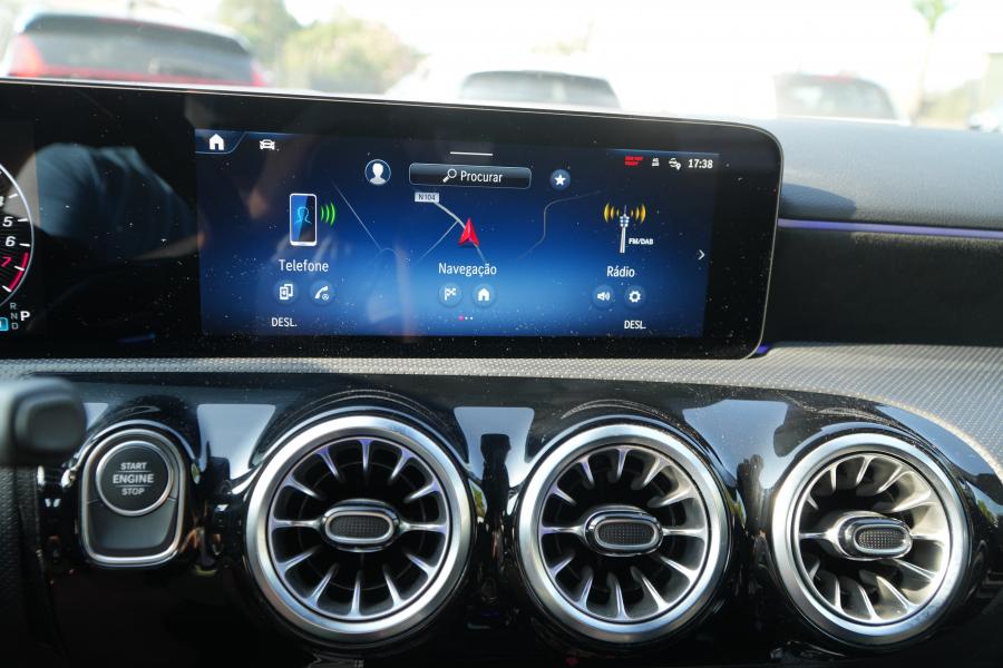 mercedes-benz-classe-a-2024-hibrido-a-gasolina-1332cc