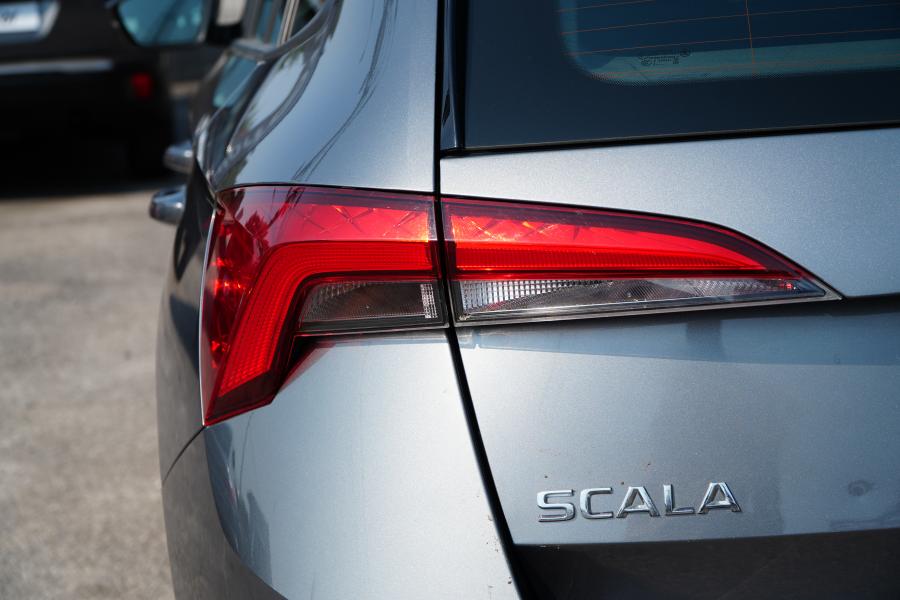 skoda-scala-2023-gasolina-999cc