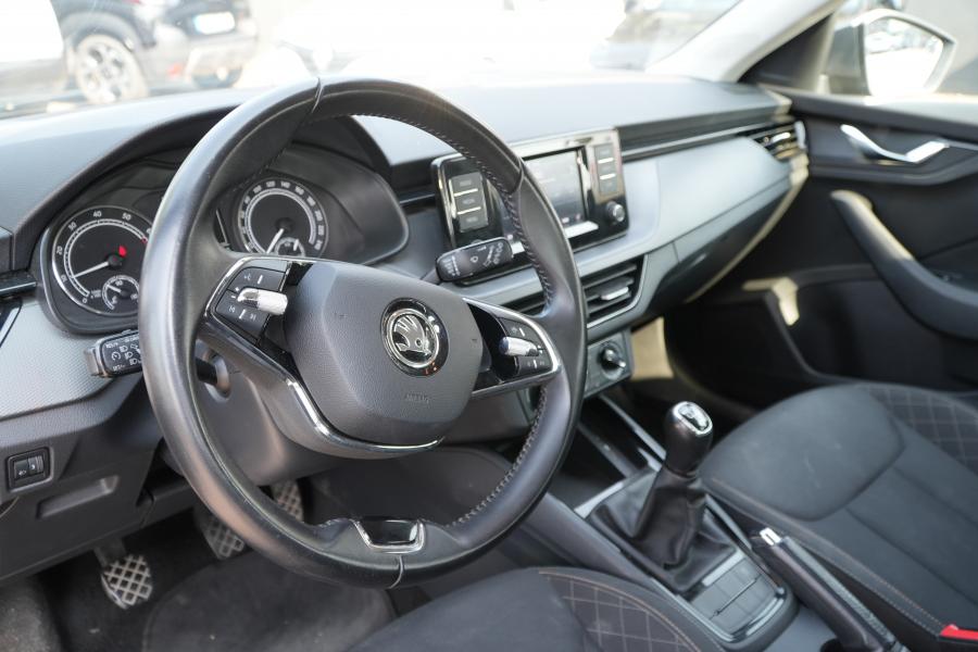 skoda-scala-2023-gasolina-999cc