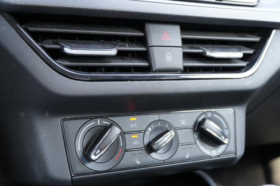 skoda-scala-2023-gasolina-999cc