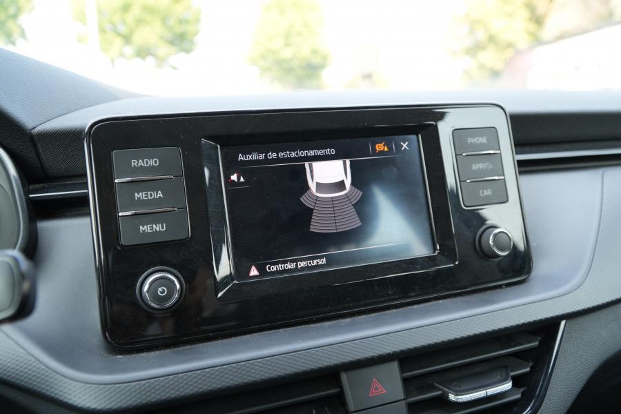 skoda-scala-2023-gasolina-999cc