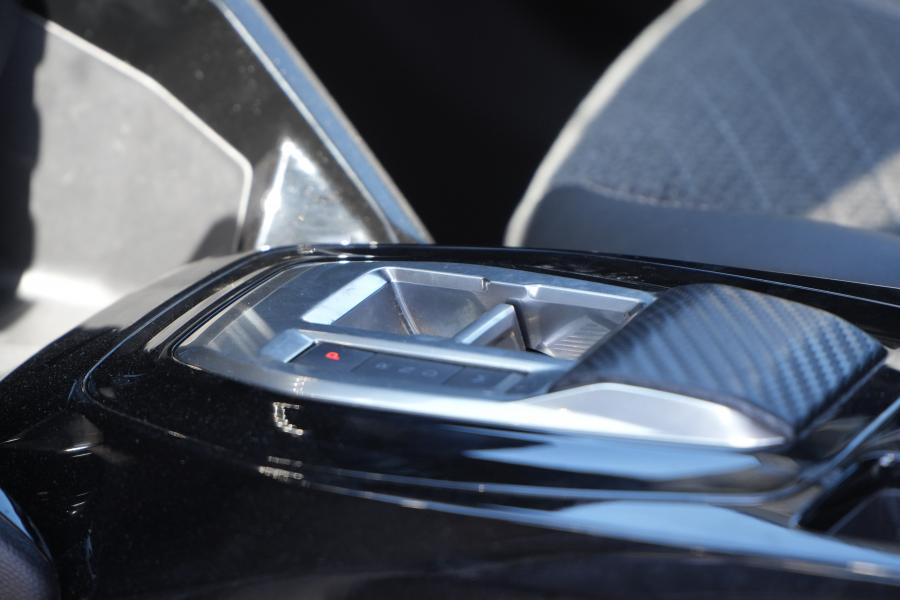 peugeot-2008-2024-gasolina-1199cc