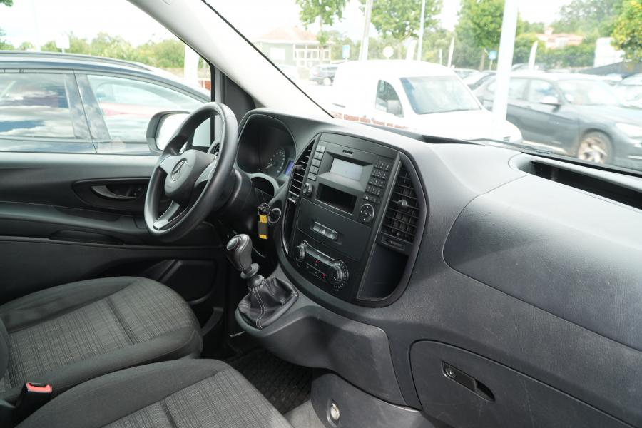 mercedes-benz-vito-tourer-2019-diesel-1749cc