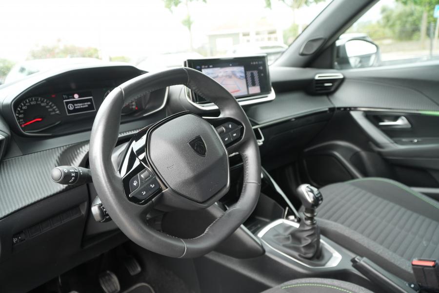 peugeot-2008-2023-gasolina-1199cc