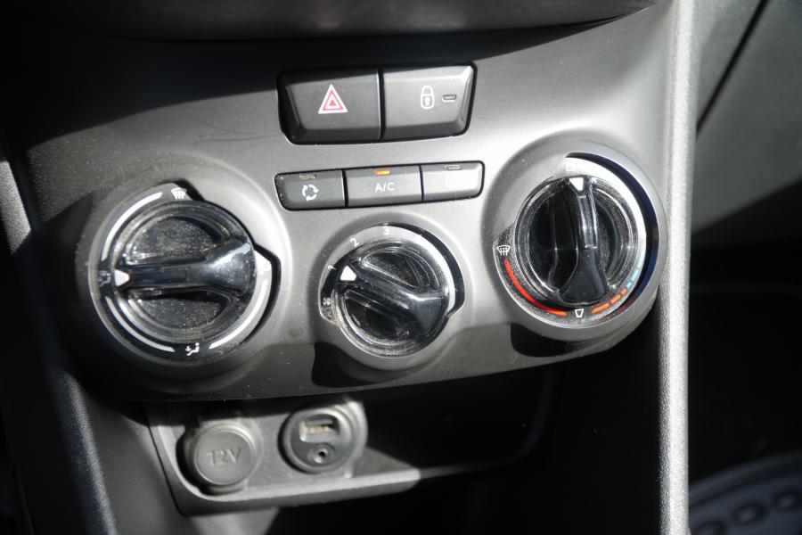peugeot-2008-2016-diesel-1560cc