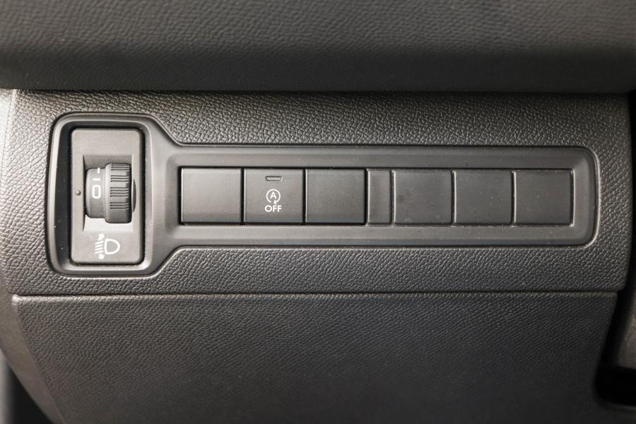 peugeot-308-sw-2019-diesel-1499cc