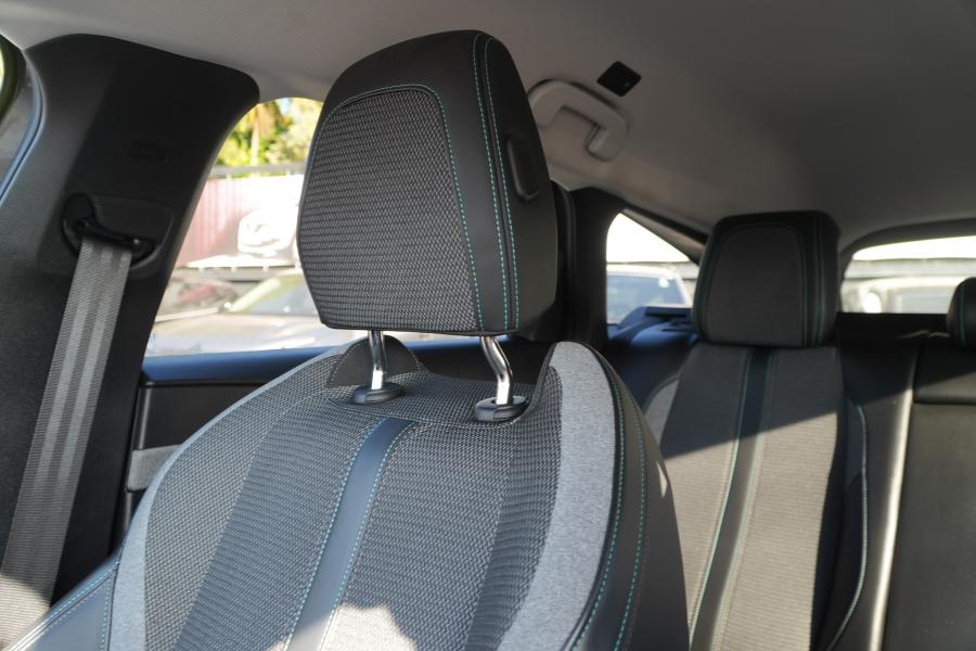 peugeot-308-sw-2023-gasolina-1199cc