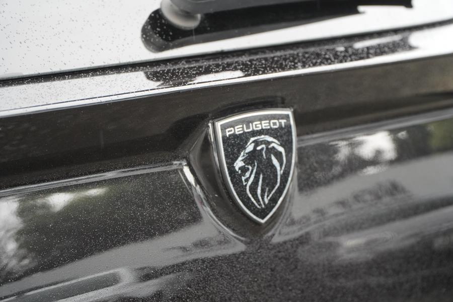 peugeot-308-sw-2022-gasolina-1199cc
