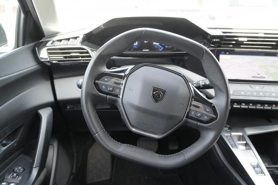 peugeot-308-2022-gasolina-1199cc