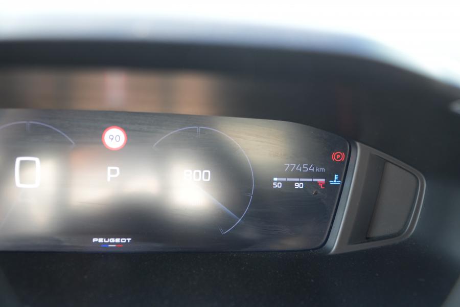 peugeot-2008-2024-gasolina-1199cc