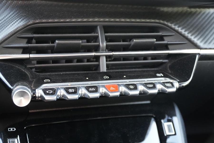 peugeot-2008-2024-gasolina-1199cc