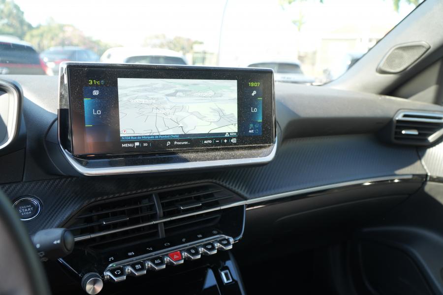 peugeot-e-2008-2023-eletrico-0cc