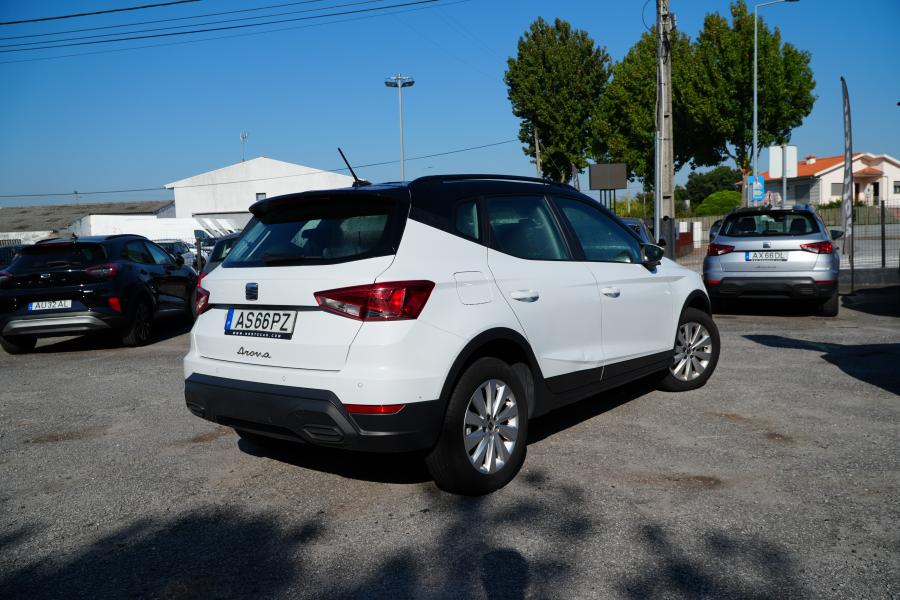 seat-arona-2022-gasolina-999cc