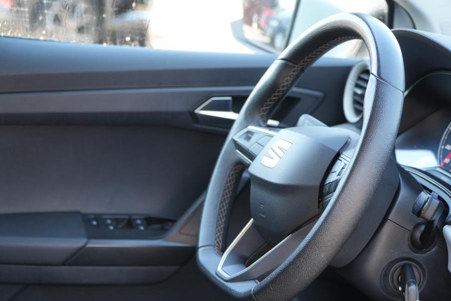 seat-arona-2022-gasolina-999cc