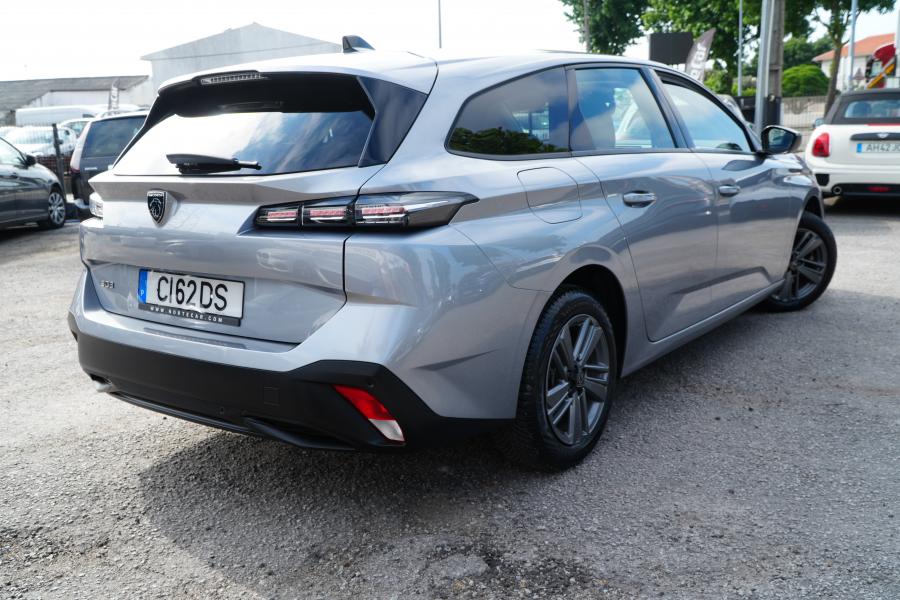 peugeot-308-sw-2023-gasolina-1199cc
