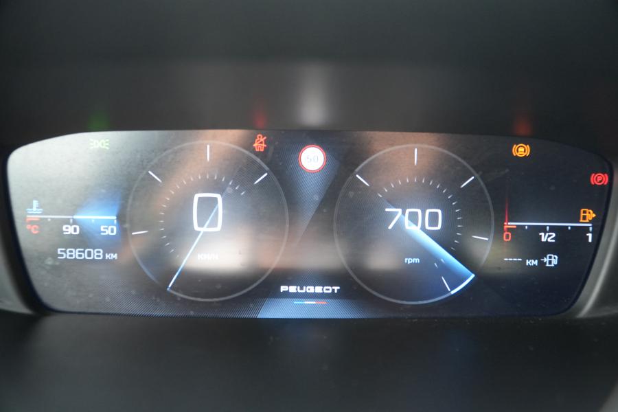 peugeot-308-sw-2023-gasolina-1199cc