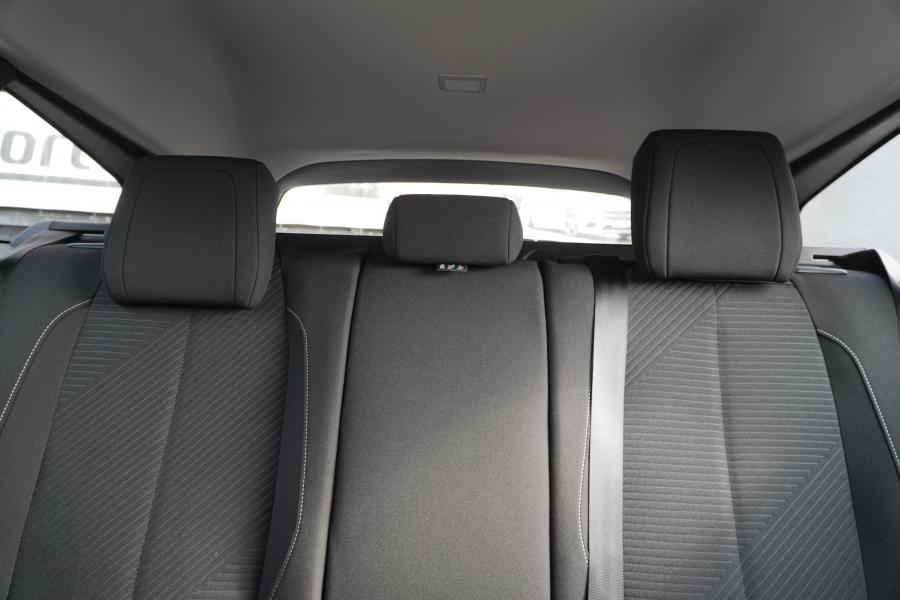 peugeot-308-sw-2023-gasolina-1199cc