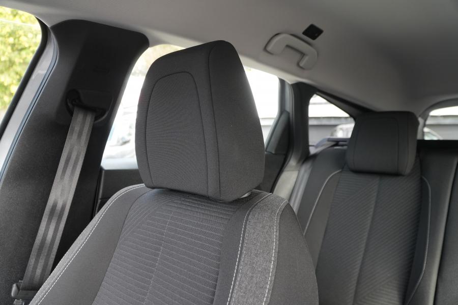 peugeot-308-sw-2023-gasolina-1199cc