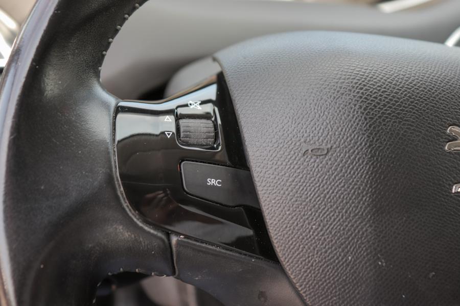 peugeot-308-sw-2018-diesel-1499cc