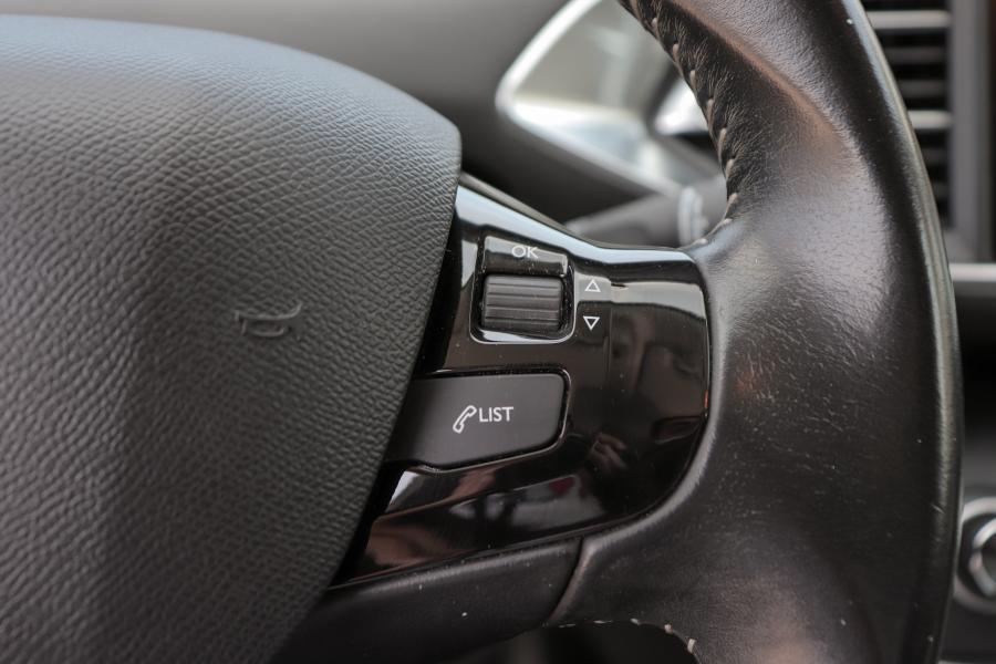 peugeot-308-sw-2018-diesel-1499cc