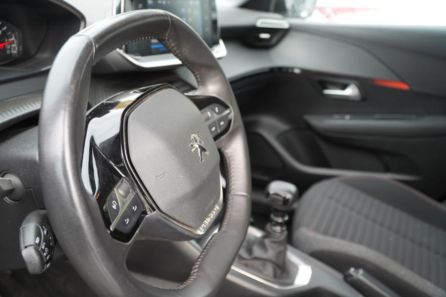 peugeot-208-2022-gasolina-1199cc