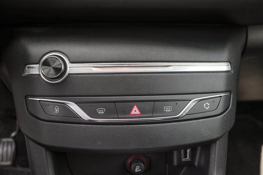 peugeot-308-sw-2018-diesel-1499cc
