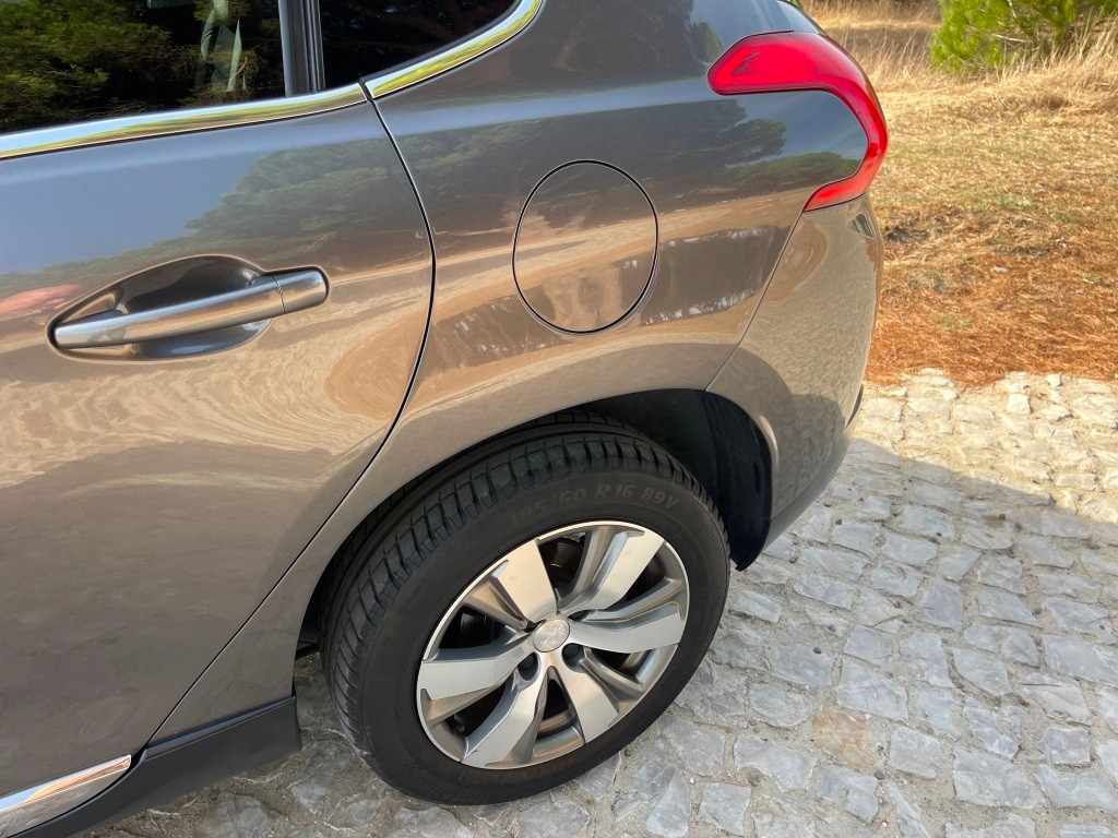 peugeot-2008-1-6-e-hdi-2015-diesel-1560cc