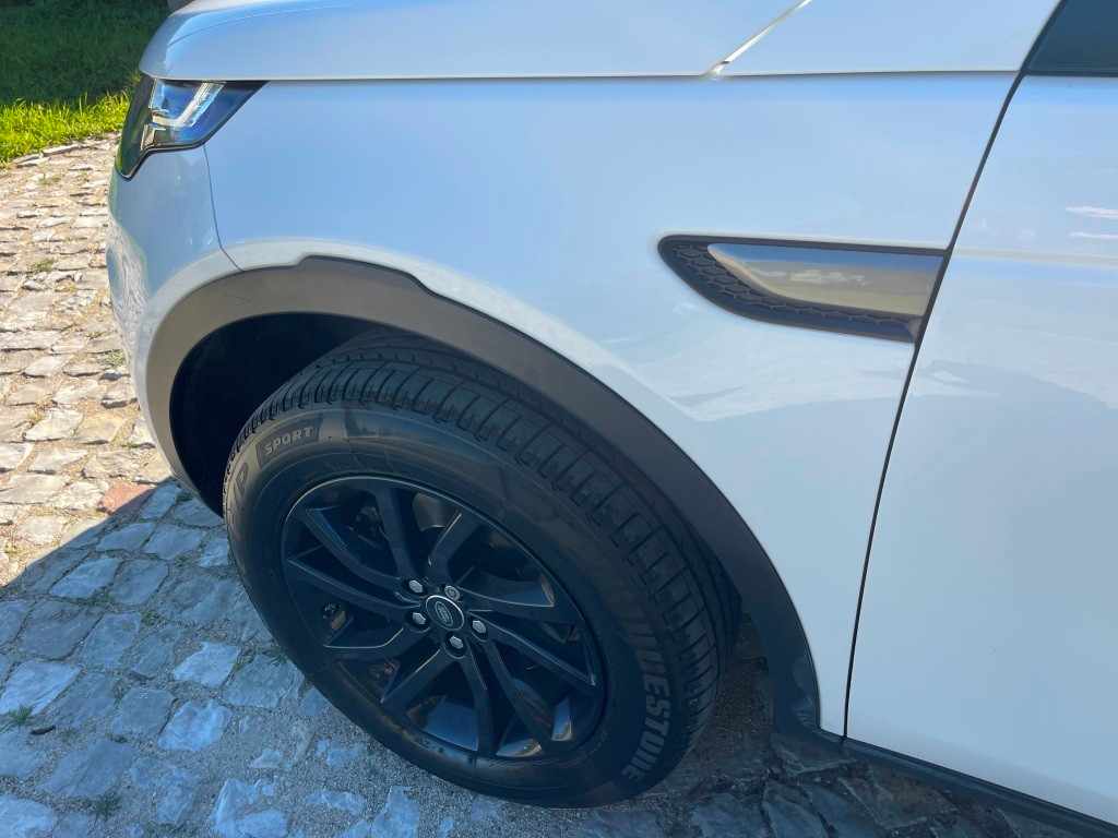 land-rover-discovery-sport-2-0-td4-2018-diesel-1999cc
