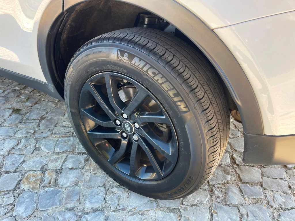 land-rover-discovery-sport-2-0-td4-2018-diesel-1999cc