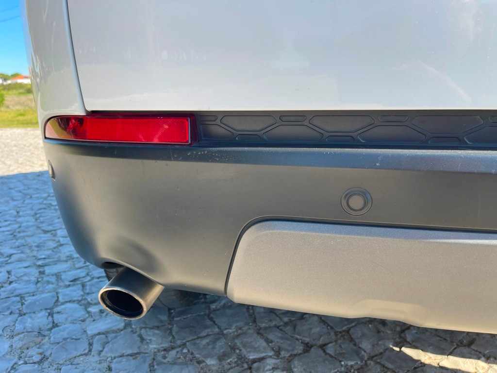 land-rover-discovery-sport-2-0-td4-2018-diesel-1999cc