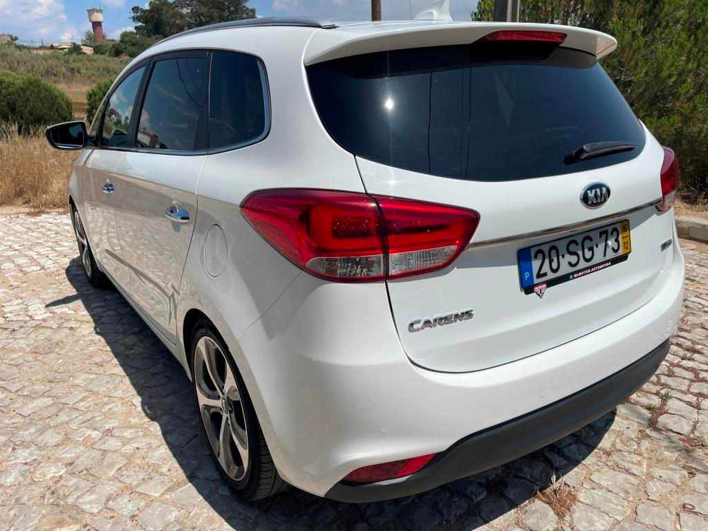 kia-carens-1-7-crdi-2016-diesel-1685cc