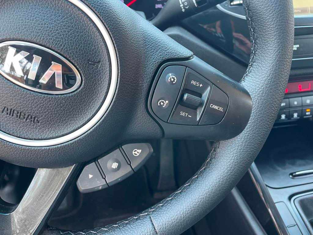 kia-carens-1-7-crdi-2016-diesel-1685cc