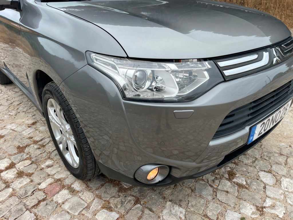 mitsubishi-outlander-2-2-di-d-2013-diesel-2268cc