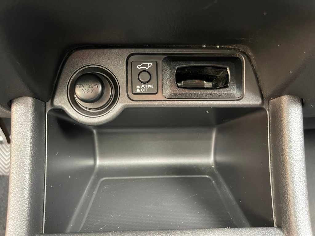 mitsubishi-outlander-2-2-di-d-2013-diesel-2268cc