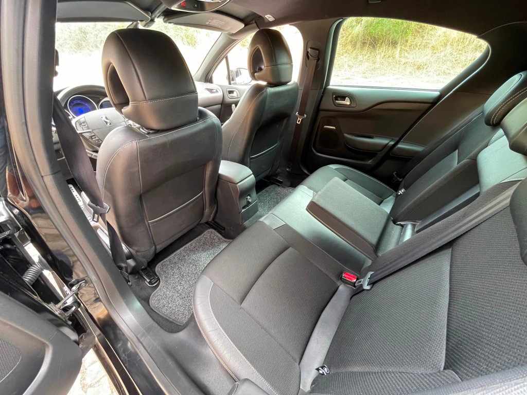 citroen-ds-4-1-6-e-hdi-airdream-2011-diesel-1560cc