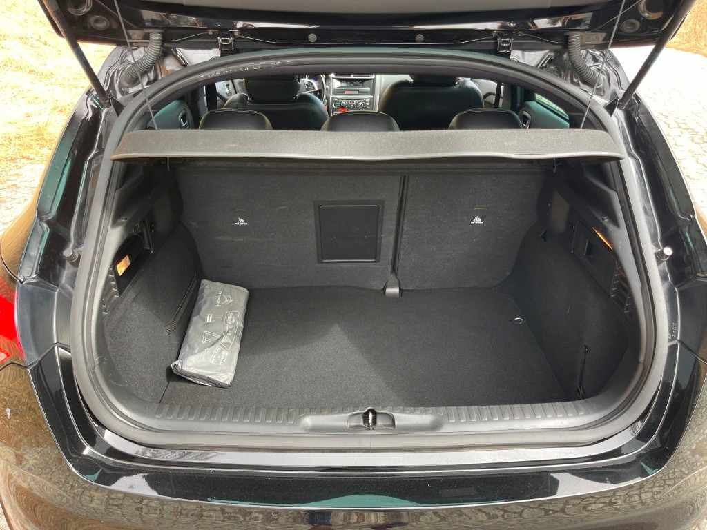 citroen-ds-4-1-6-e-hdi-airdream-2011-diesel-1560cc