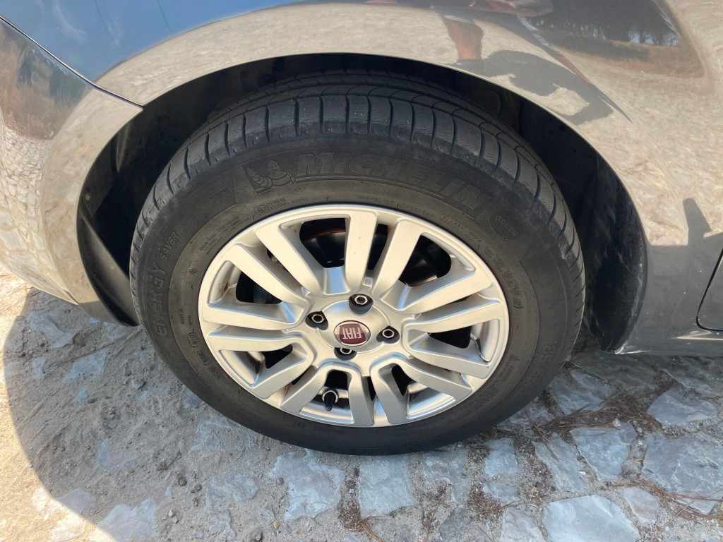 fiat-punto-1-2-ss-2013-gasolina-1242cc
