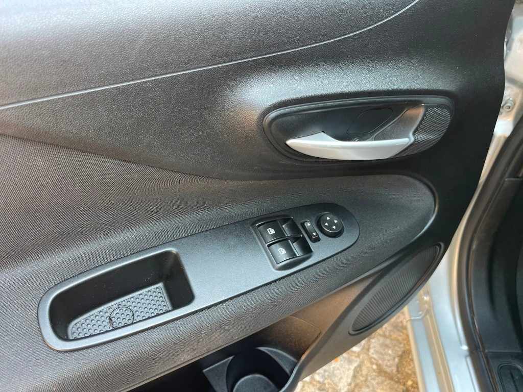 fiat-punto-1-3-multijet-2014-diesel-1248cc