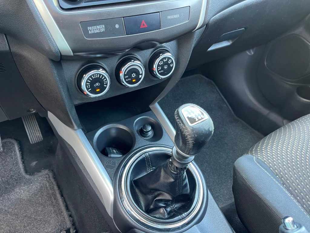 mitsubishi-asx-1-8-di-d-2014-diesel-1798cc