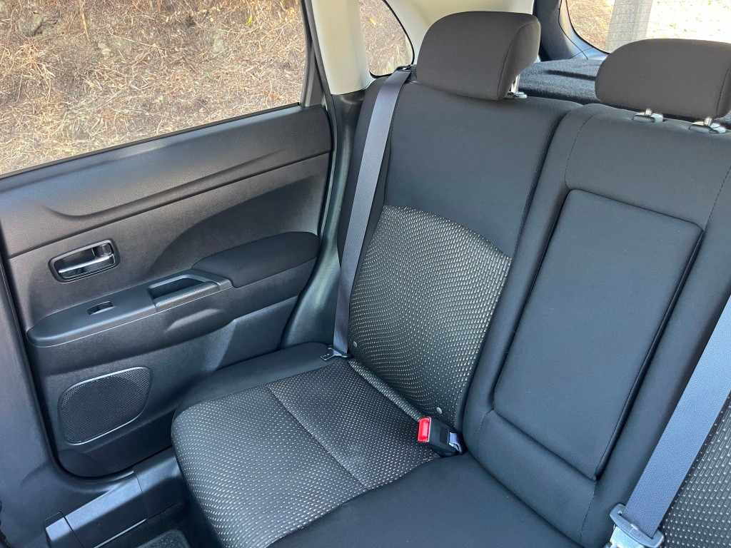 mitsubishi-asx-1-8-di-d-2014-diesel-1798cc